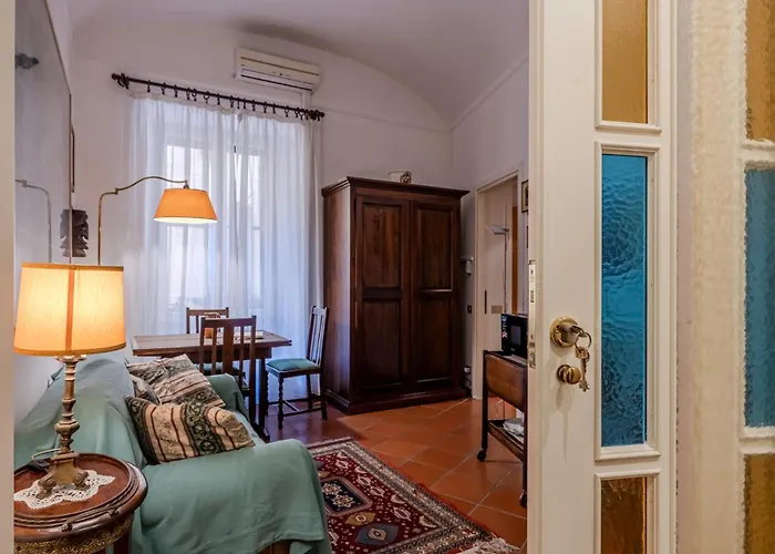 Your Cozy Place At The Vatican 아파트